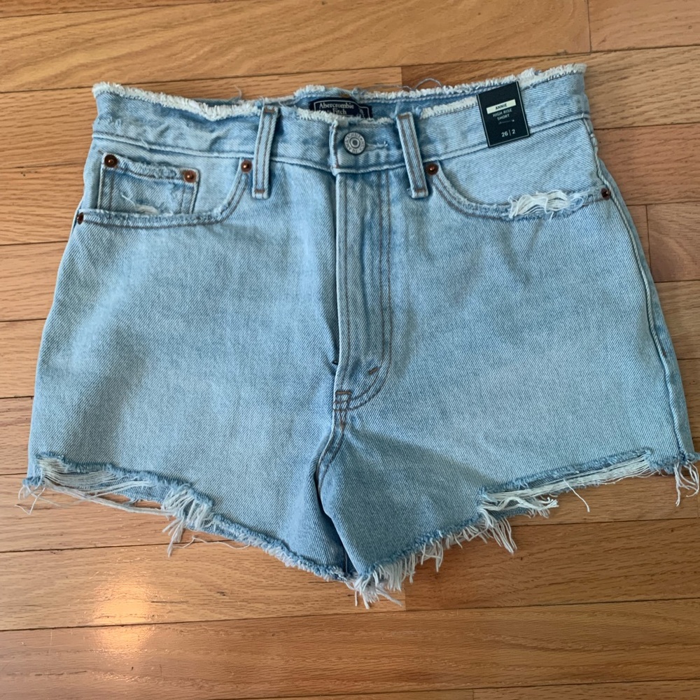 Abercrombie & Fitch Annie high rise shorts